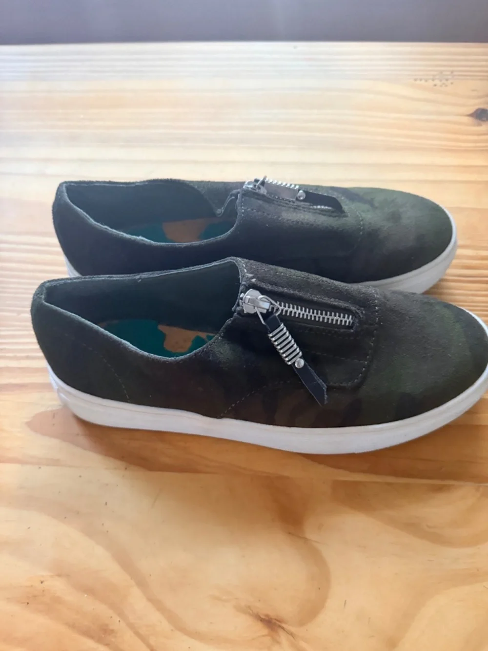 Platform boat shoes size 6.5